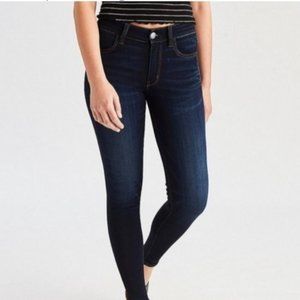 NWOT!! American Eagle Jegging Super Stretch Dark Wash 6short